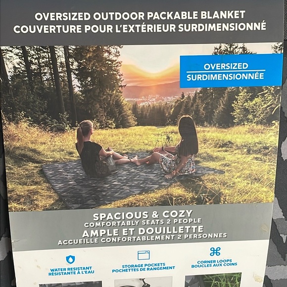 Columbia - Oversized Outdoor Packable Blanket - Picture 5 of 6